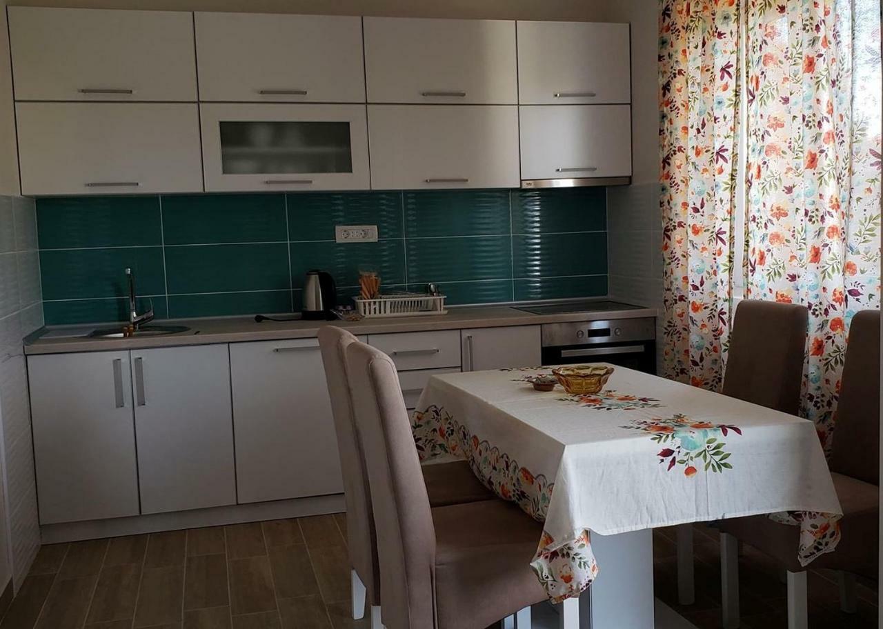 Apartmani Suncokreti - Sunflower Apartments Бар Экстерьер фото